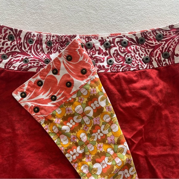 Y2K Vintage Style Floral and Paisley Wrap Skirt - Red Mini Skirt - Picture 5 of 9